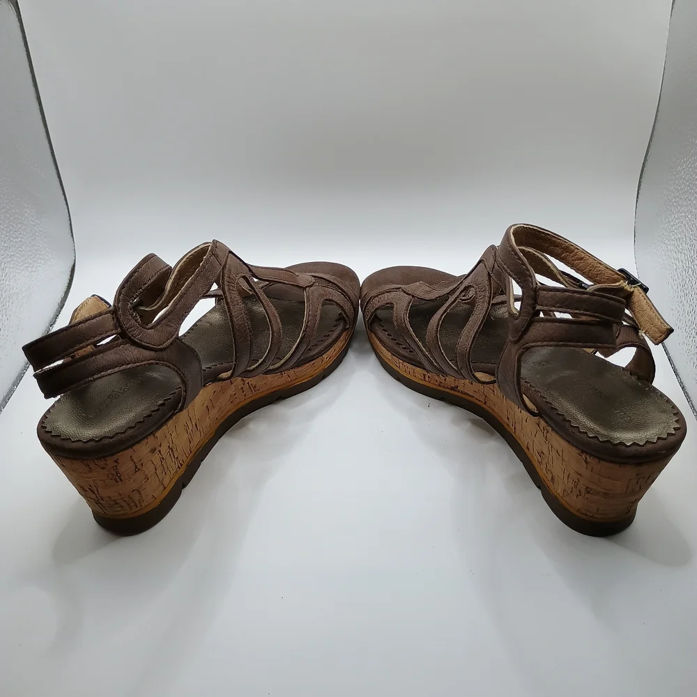 Bussola Taupe Wedge Sandals